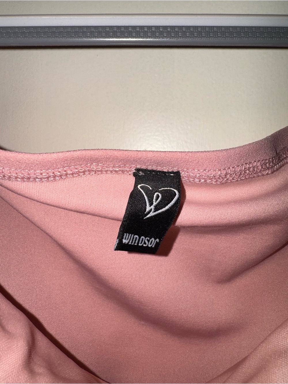 Windsor Dusty Rose Off-Shoulder Draped Blouse Size L - Picture 3 of 5
